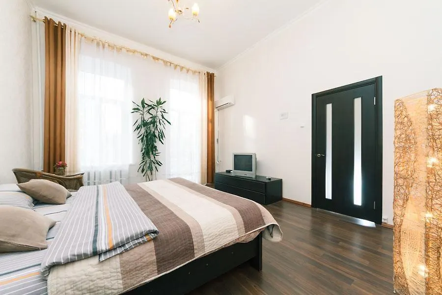 Kievhall Apartments